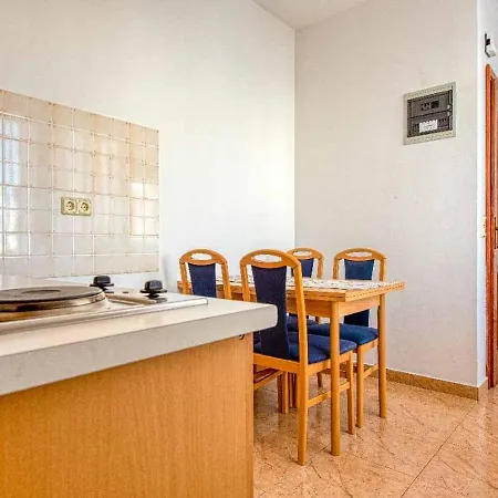 Vesna 3 With Terrace Rovinj