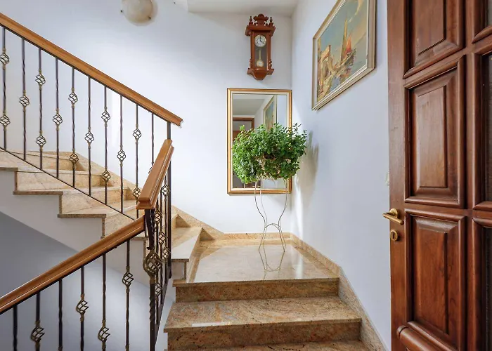 Appartement Vesna 3 With Terrace