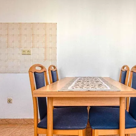 Διαμέρισμα Vesna 3 With Terrace